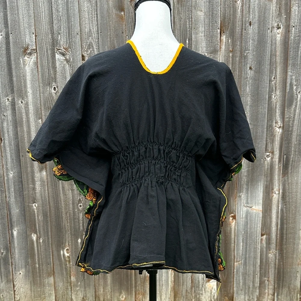 Floral Embroidered Black and Orange Women's Top NWOT - Picture 4 of 5